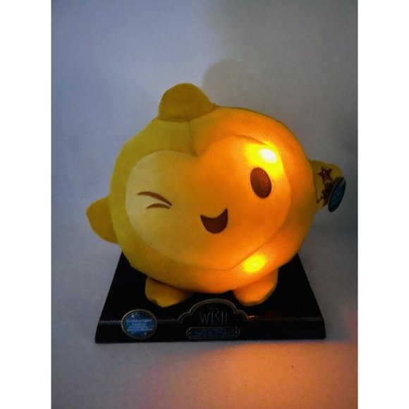 Disney Wish Movie Loveable Hug & Wish Light Up Interactive Plush Star New 2023 - Picture 8 of 10